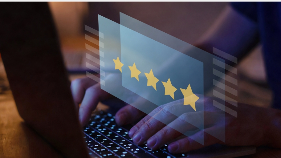 Person managing to have a 5-star reviews